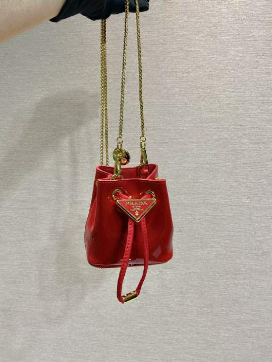 Picture of Prada Handbags _SKUfw185064515fw
